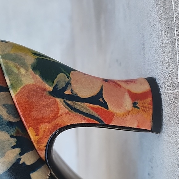 John Fluevog floral booties size 8 - Picture 11 of 13